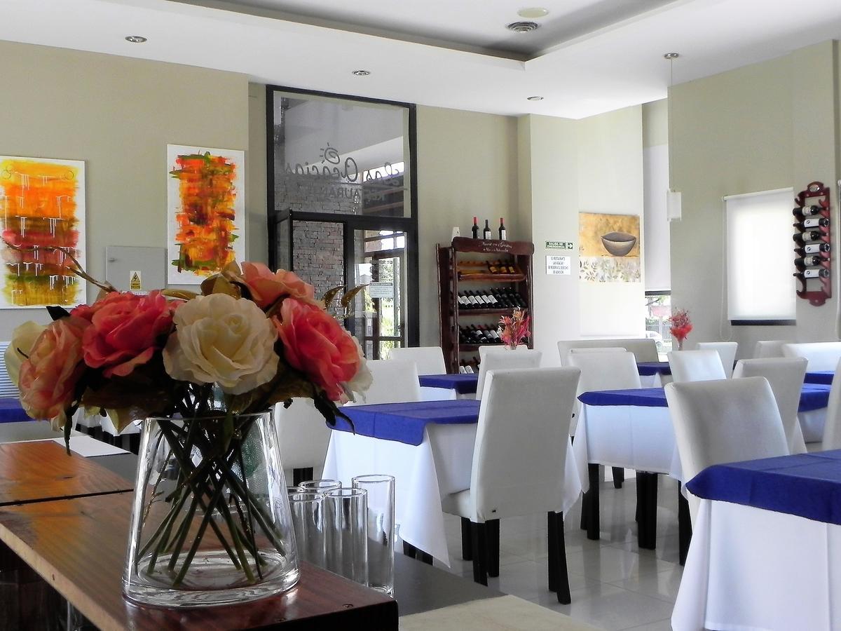 Portal Del Hotel Marcos Juarez